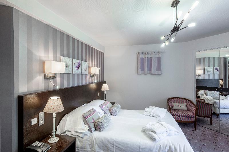 Le Bailliage Hotel & Spa Салерс Екстериор снимка