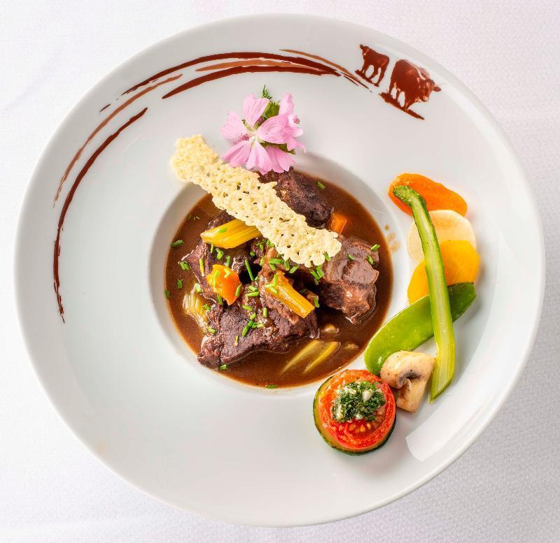 Le Bailliage Hotel & Spa Салерс Екстериор снимка