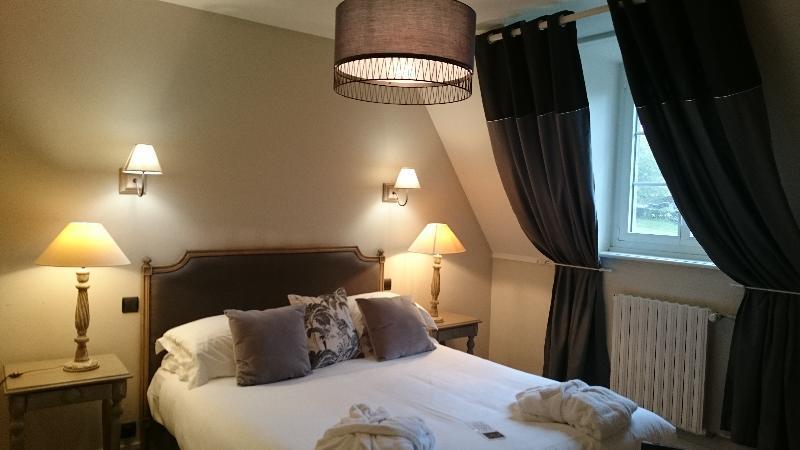 Le Bailliage Hotel & Spa Салерс Екстериор снимка