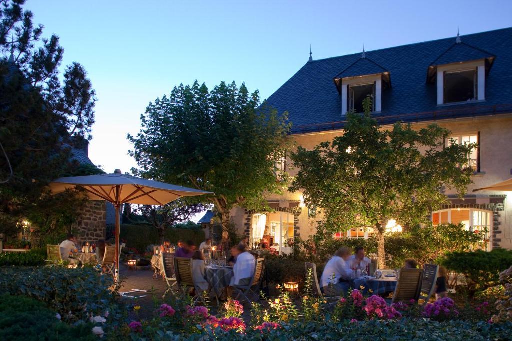 Le Bailliage Hotel & Spa Салерс Екстериор снимка