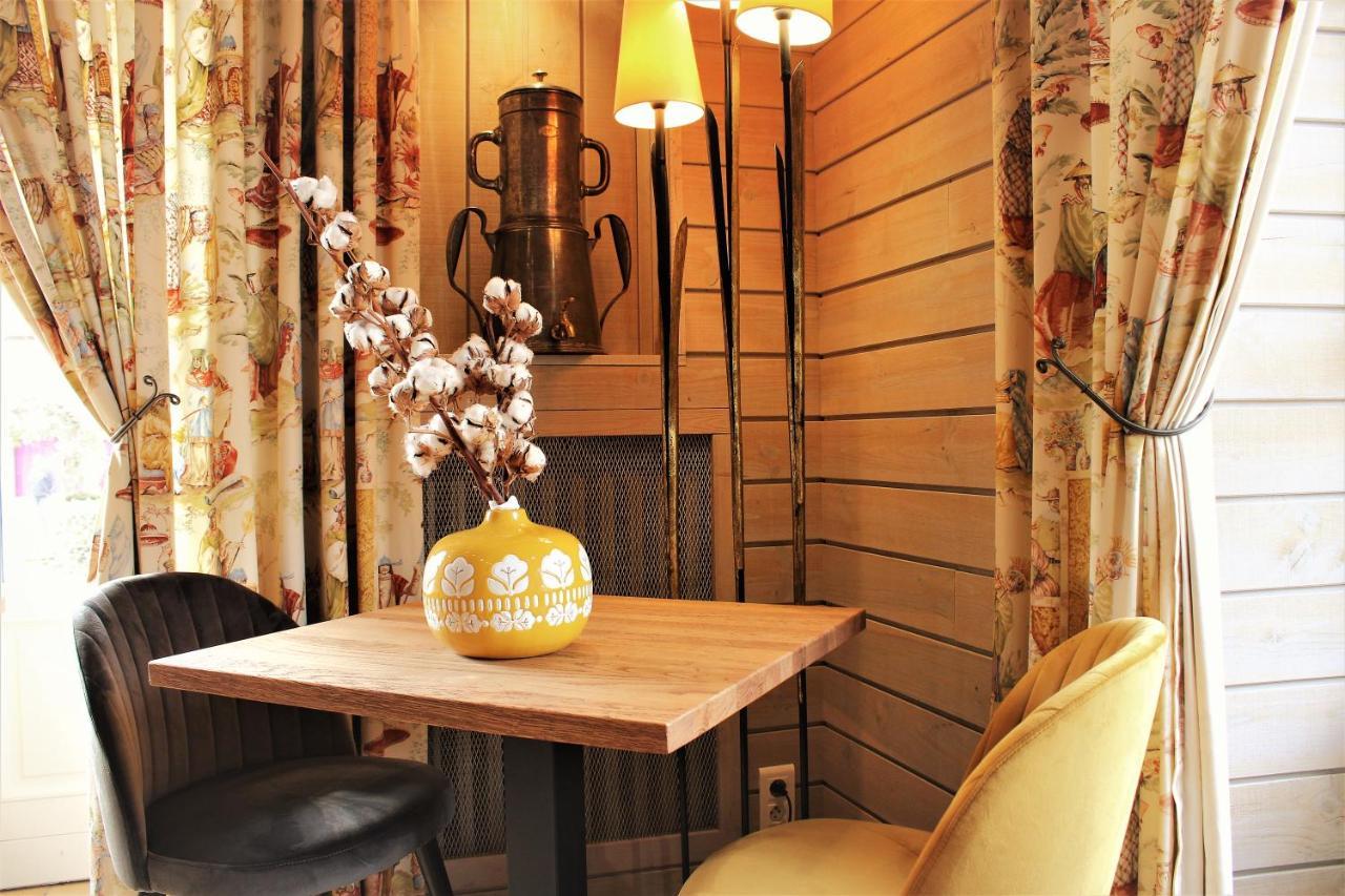 Le Bailliage Hotel & Spa Салерс Екстериор снимка